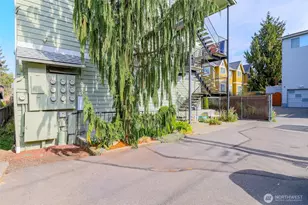 731 N 94th St, Seattle, WA 98103 - Photo 37