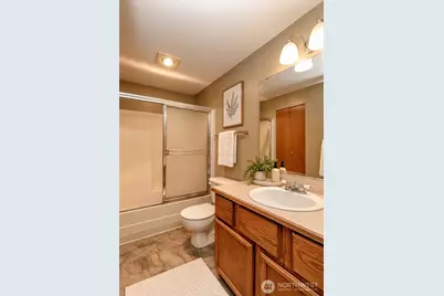 731 N 94th Street #8, Seattle, WA 98103 - Photo 19