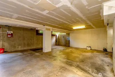 731 N 94th Street #8, Seattle, WA 98103 - Photo 33