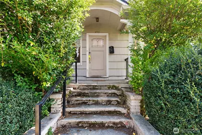 4302 Francis Avenue N, Seattle, WA 98103 - Photo 3