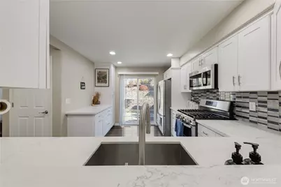4662 Bedford Ave, Bellingham, WA 98226 - Photo 11