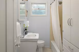 5108 Woodlawn Ave N, Seattle, WA 98103 - Photo 17
