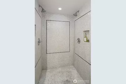 5108 Woodlawn Avenue N, Seattle, WA 98103 - Photo 27
