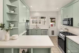 5108 Woodlawn Ave N, Seattle, WA 98103 - Photo 11