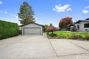 2304 5th St, Everett, WA 98201 - Photo 25