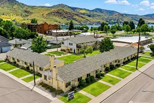 315 W Gibson Ave, Chelan, WA 98816 - Photo 1
