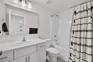 704 Regina Pl, Grandview, WA 98930 - Photo 25