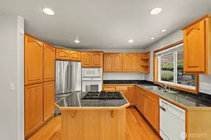 4217 Crystal Ln Loop SE, Puyallup, WA 98372 - Photo 13