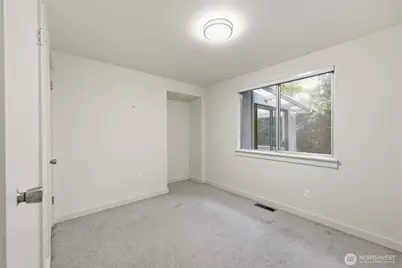 14329 Komedal Road NE, Bainbridge Island, WA 98110 - Photo 17