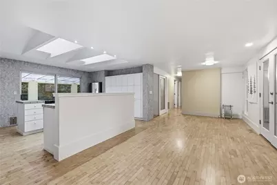 14329 Komedal Road NE, Bainbridge Island, WA 98110 - Photo 9