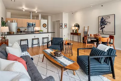 2717 Western Avenue #8014, Seattle, WA 98121 - Photo 9