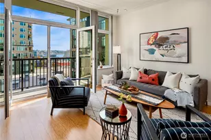 2717 Western Ave, Seattle, WA 98121 - Photo 3