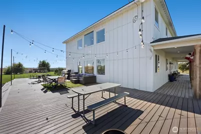 14325 NE Road 1, Moses Lake, WA 98837 - Photo 13