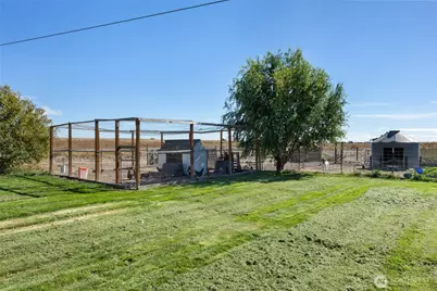 14325 NE Road 1, Moses Lake, WA 98837 - Photo 9