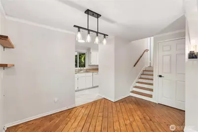 18709 Ballinger Way NE, Lake Forest Park, WA 98155 - Photo 13