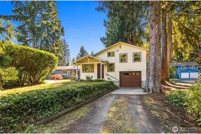 18709 Ballinger Way NE, Lake Forest Park, WA 98155 - Photo 3