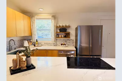 1574 NE Park View Drive #6, Bainbridge Island, WA 98110 - Photo 3