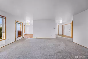 4874 N Village Ln, Bellingham, WA 98226 - Photo 9