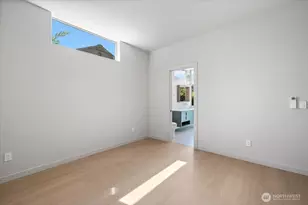 3454 33rd Ave W, Seattle, WA 98199 - Photo 13