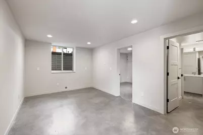 3454 33rd Avenue W, Seattle, WA 98199 - Photo 27