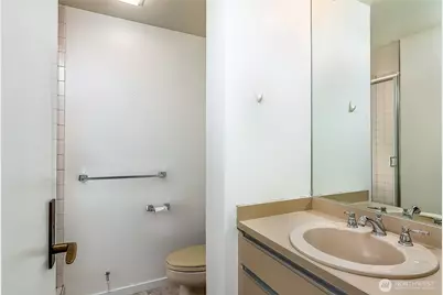1301 Spring Street #8C, Seattle, WA 98101 - Photo 21