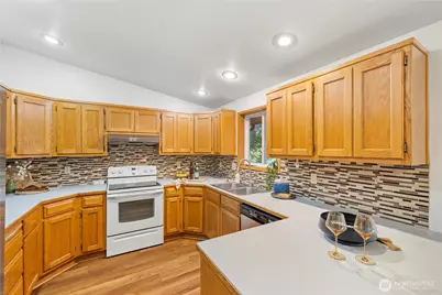24 74th Street SW, Everett, WA 98203 - Photo 13