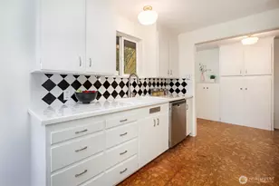 7529 31st Ave SW, Seattle, WA 98126 - Photo 9