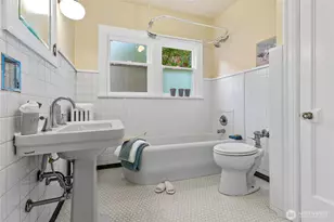 800 E Laurel St, Bellingham, WA 98225 - Photo 23