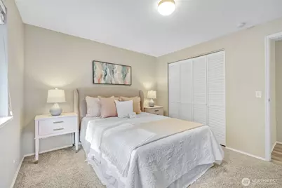 136 128th Avenue NE, Bellevue, WA 98005 - Photo 13