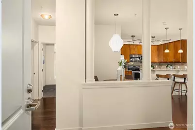 150 102nd Avenue SE #306, Bellevue, WA 98004 - Photo 11