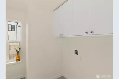 8323 C 12th Avenue NW, Seattle, WA 98117 - Photo 15