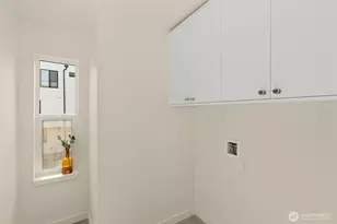 8323 C 12th Ave NW, Seattle, WA 98117 - Photo 15