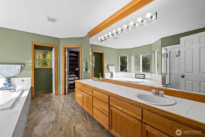 9818 S 220th Place, Kent, WA 98031 - Photo 25