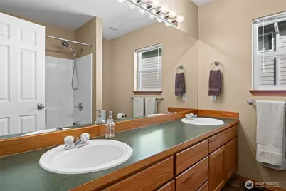 9818 S 220th Place, Kent, WA 98031 - Photo 35