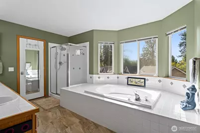 9818 S 220th Place, Kent, WA 98031 - Photo 27