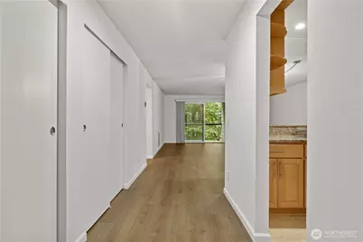 6479 137th Avenue NE #364, Redmond, WA 98052 - Photo 3