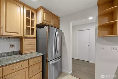 6479 137th Avenue NE #364, Redmond, WA 98052 - Photo 9