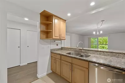 6479 137th Avenue NE #364, Redmond, WA 98052 - Photo 11