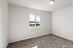 11 E Wickersham Ln, Allyn, WA 98524 - Photo 23