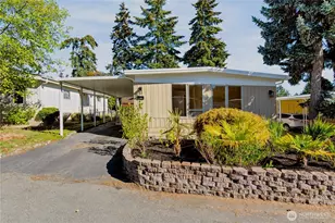 5220 SW 176th St, Lynnwood, WA 98037 - Photo 1