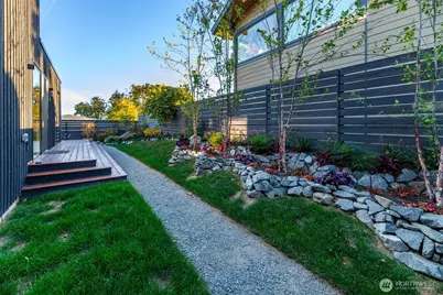 6203 52nd Avenue S, Seattle, WA 98118 - Photo 31