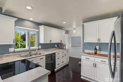 1920 6th Street, Bremerton, WA 98337 - Photo 9