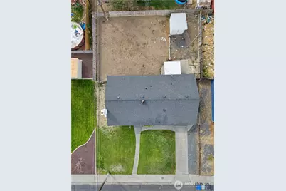 513 W Meridian Avenue, Moses Lake, WA 98837 - Photo 5