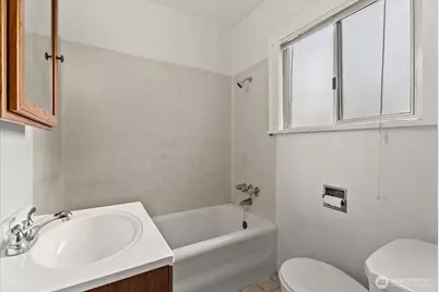 511 N 71st Street, Seattle, WA 98103 - Photo 19