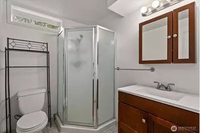 511 N 71st Street, Seattle, WA 98103 - Photo 23