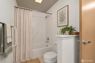 23339 Cedar Way, Mountlake Terrace, WA 98043 - Photo 15