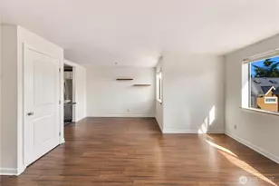 731 N 94th St, Seattle, WA 98103 - Photo 7