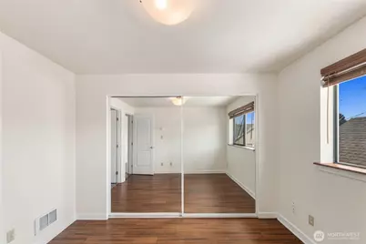 731 N 94th Street #3, Seattle, WA 98103 - Photo 23