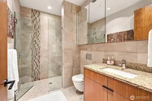 9412 NE 14th St, Clyde Hill, WA 98004 - Photo 23