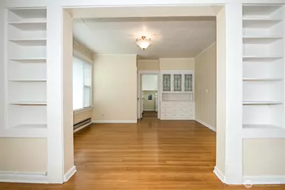 1012 Queen Anne Avenue N, Seattle, WA 98109 - Photo 13
